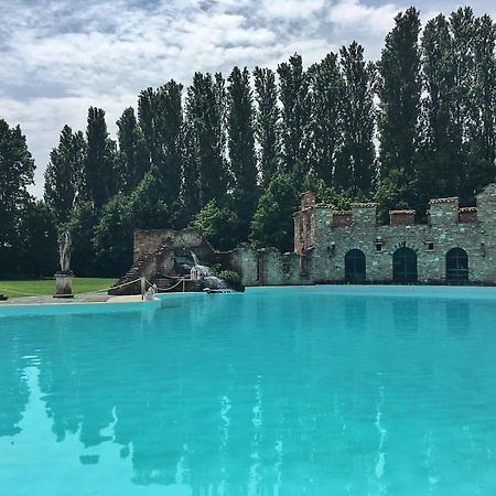 Tenuta Il Tenchio Hotel Lacchiarella Kültér fotó