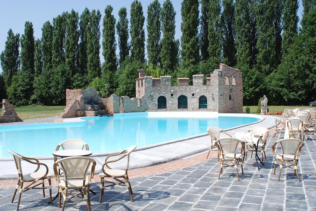 Tenuta Il Tenchio Hotel Lacchiarella Kültér fotó