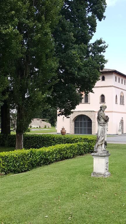 Tenuta Il Tenchio Hotel Lacchiarella Kültér fotó