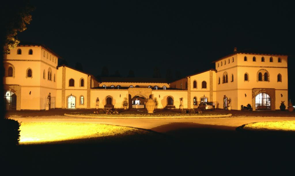Tenuta Il Tenchio Hotel Lacchiarella Kültér fotó