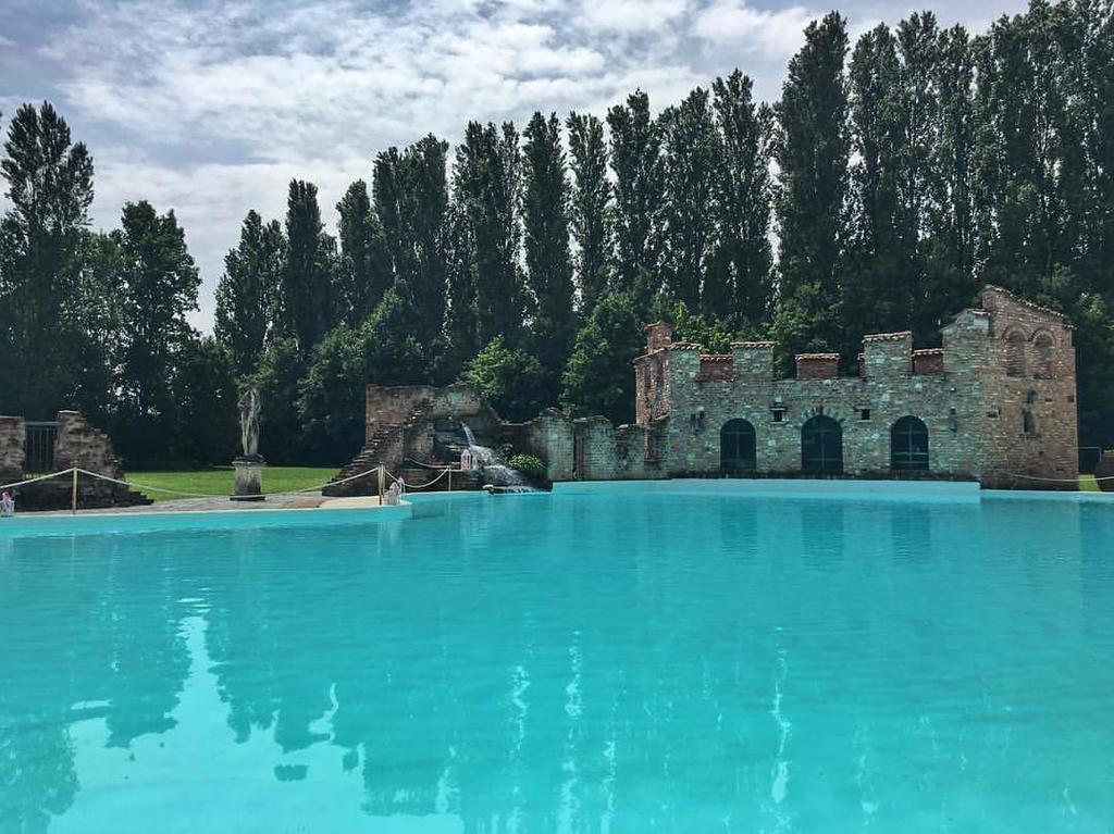 Tenuta Il Tenchio Hotel Lacchiarella Kültér fotó